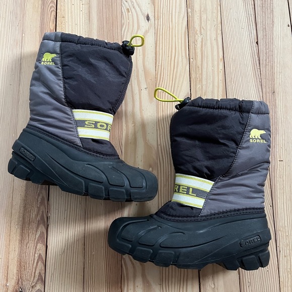 Sorel Kids Snow Commander Boots Black Grey Yellow Size 2 youth winter waterproof - Picture 8 of 8